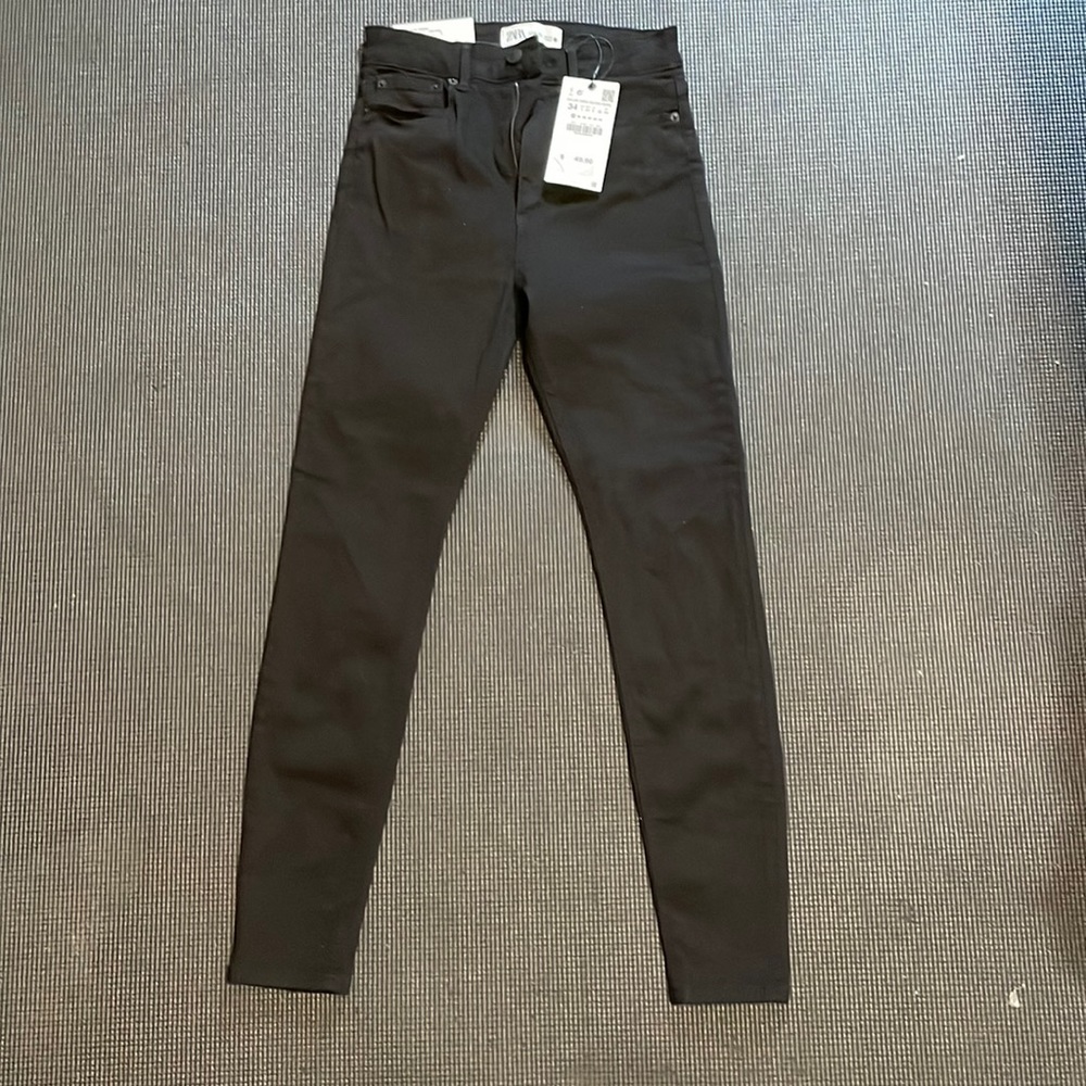 Black Zara skinny Jeans size 2